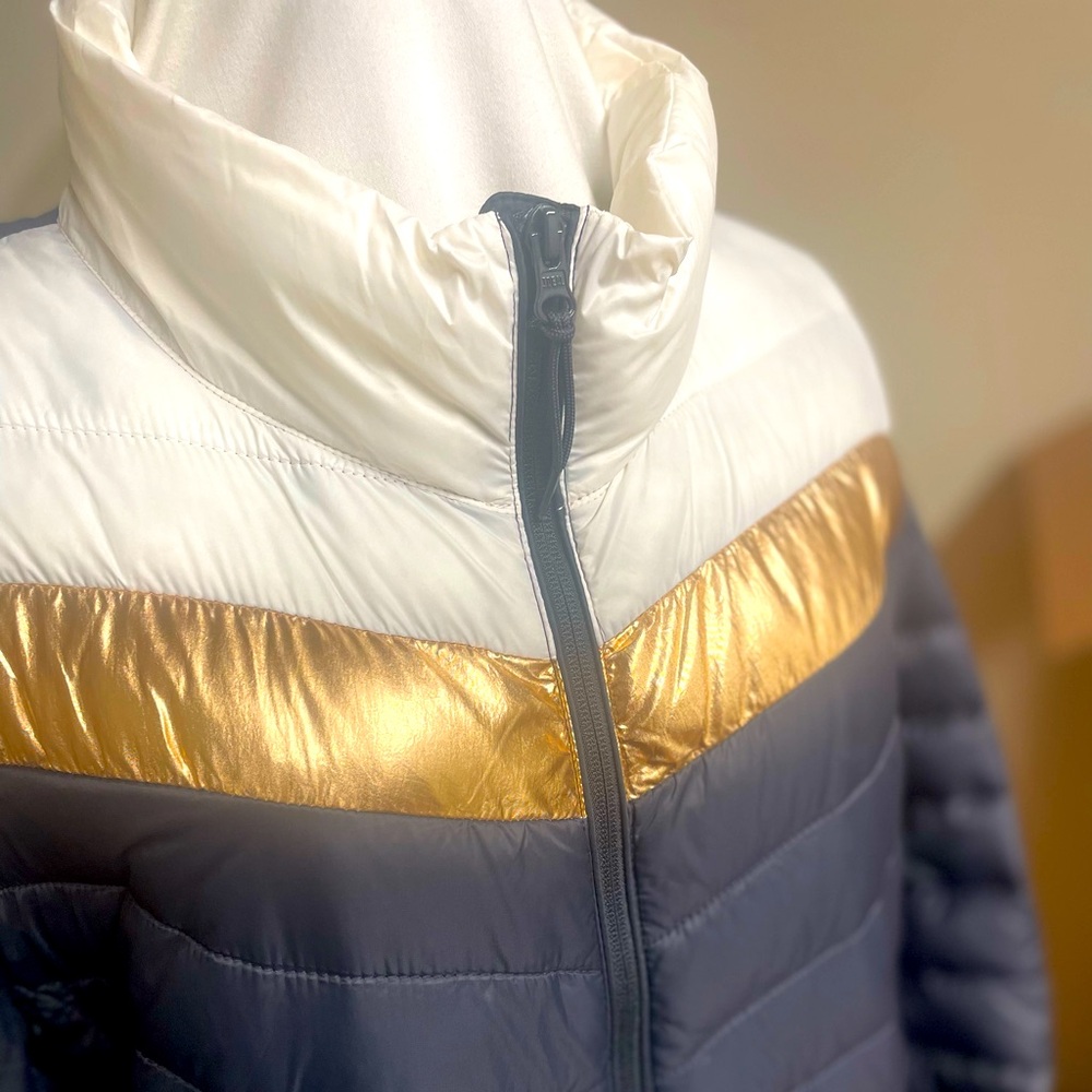 Tri-Color Packable Puffer Jacket - Lightweight - image 1
